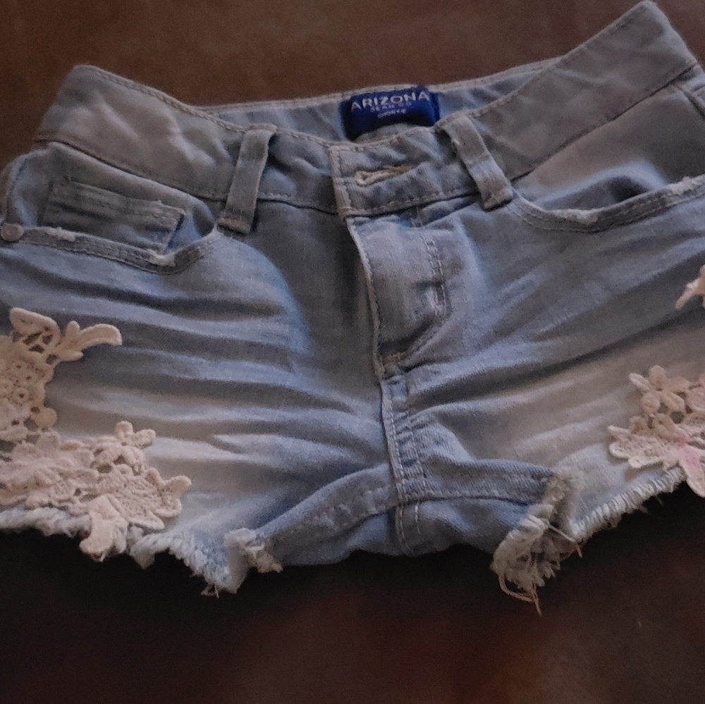 Girls size 7 shorts